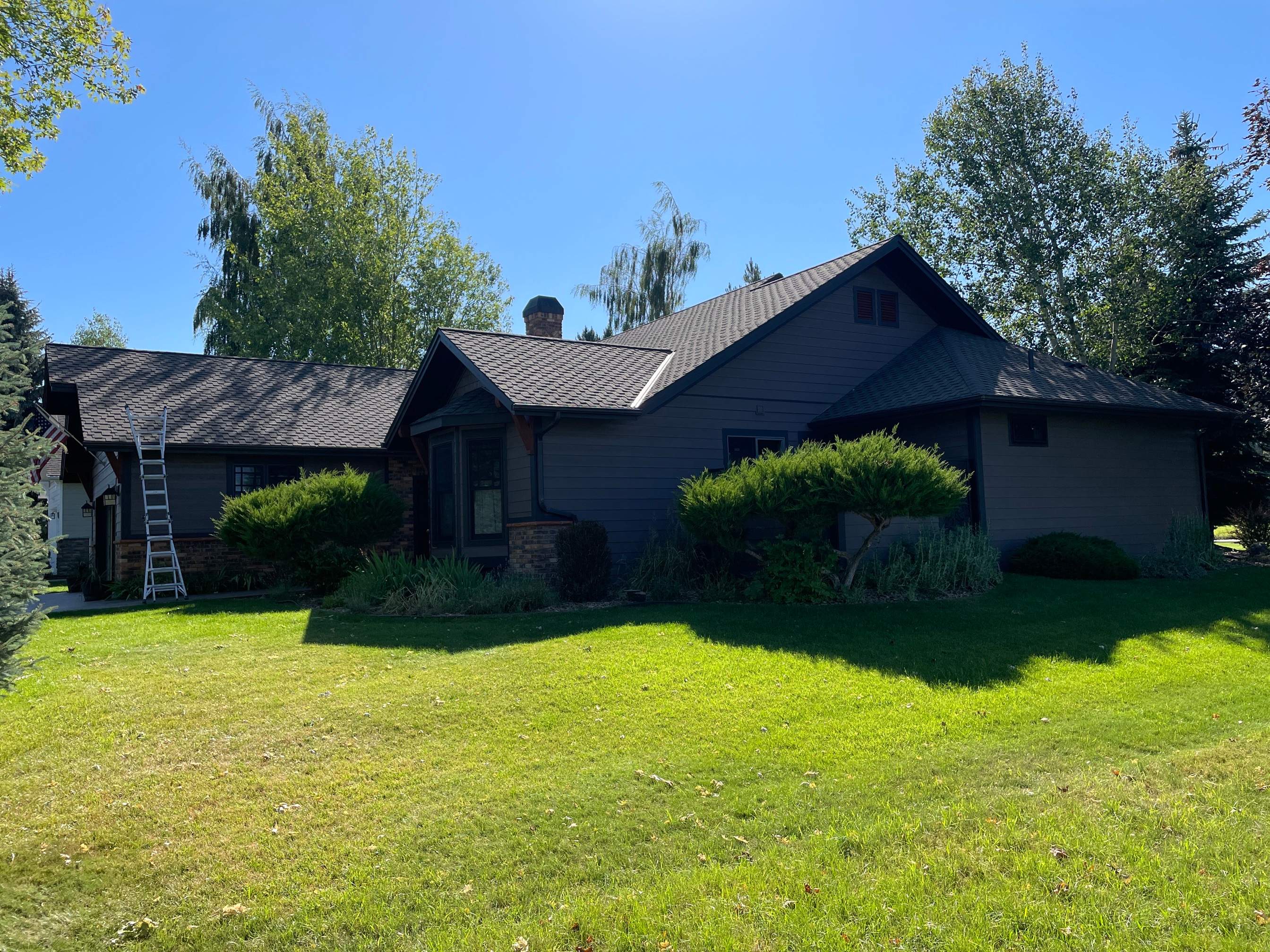 GAF Grand Sequoia - Autumn Brown Blend  by Montana Roofing Solutions