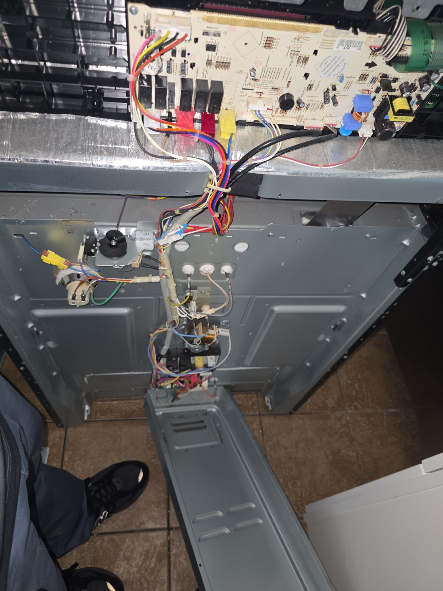 LG Refrigerator Cooling Repair and Electric Range Control Board Replacement by AMB-WORKS APPLIANCE REPAIR
