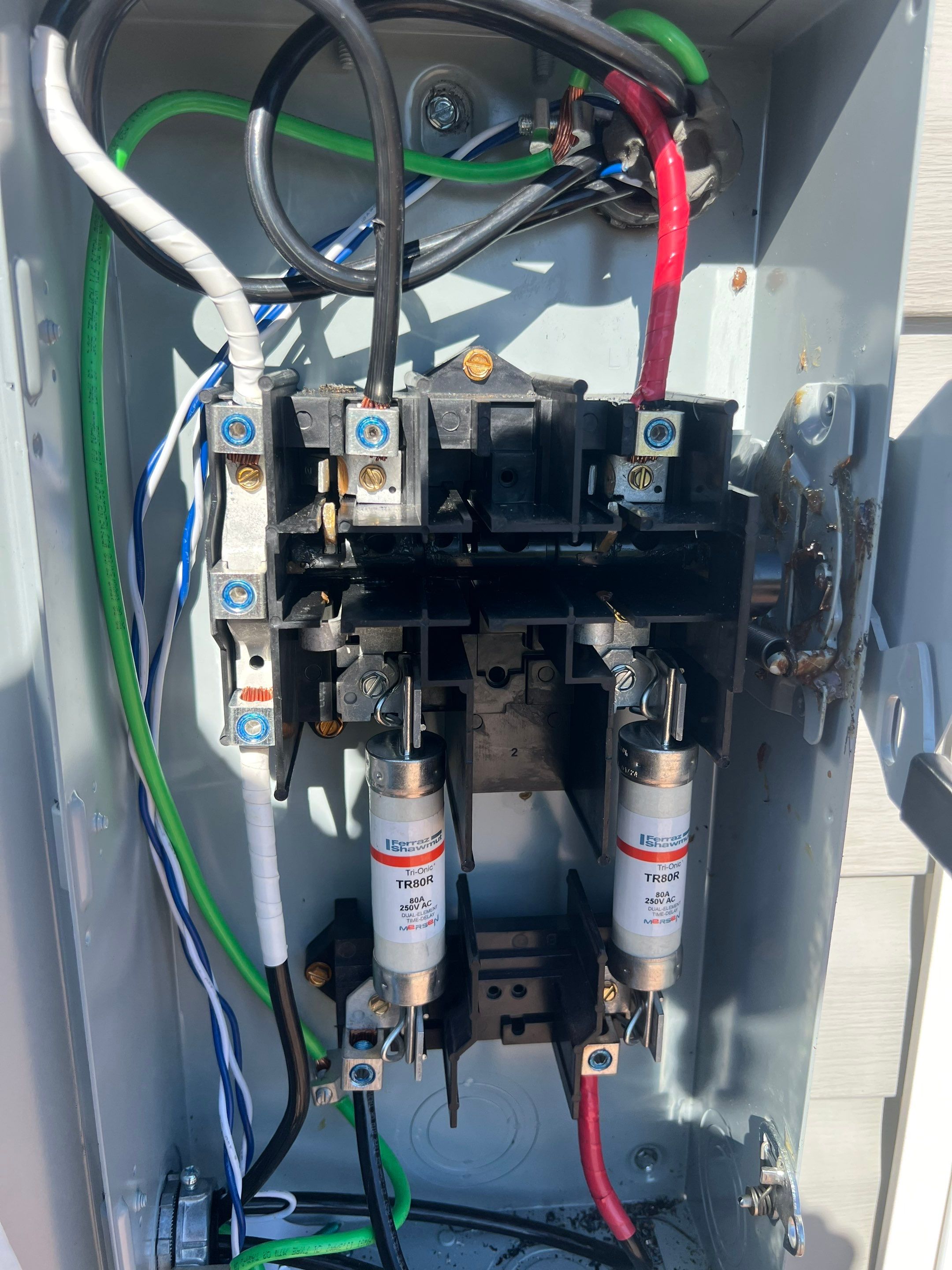 Elevating Energy Efficiency: Our Successful Solar Panel Installations by Infinity Solar Systems