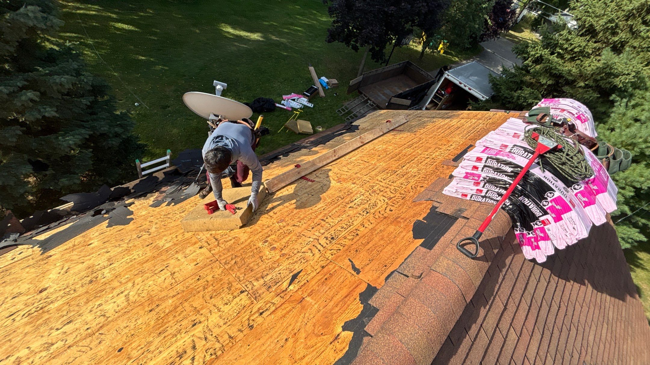 Roof Replacement using Owens Corning Onyx Black by 180 Contractors