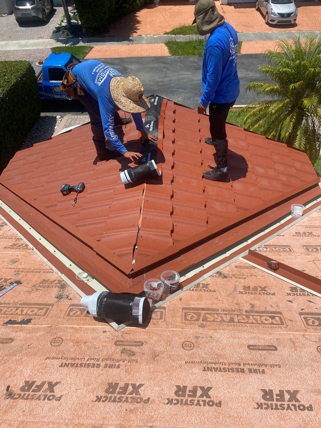 Metal Tile Roof using Worthouse by ASP SuperHome