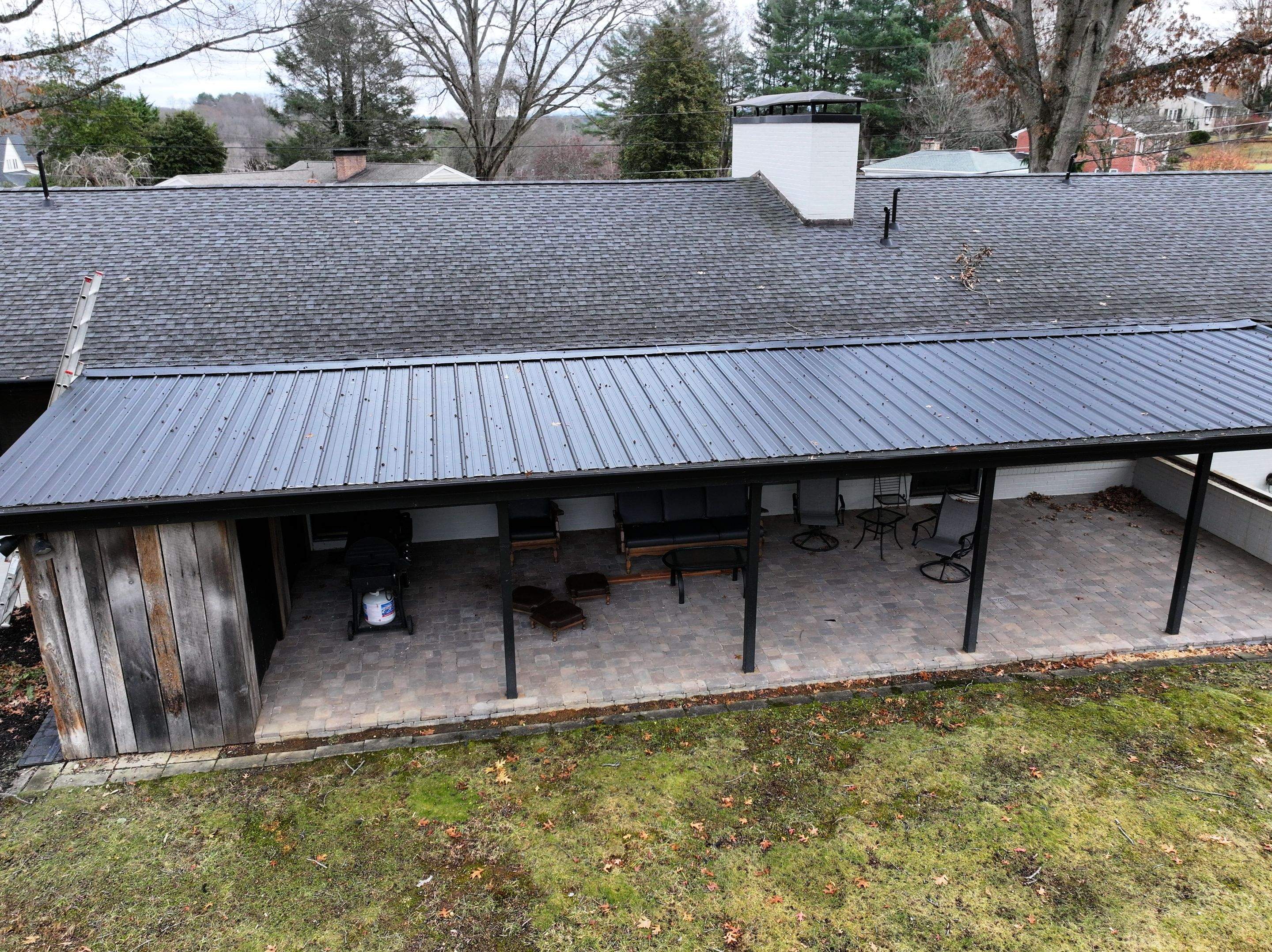 Ellis Residence by Omnia Roofing