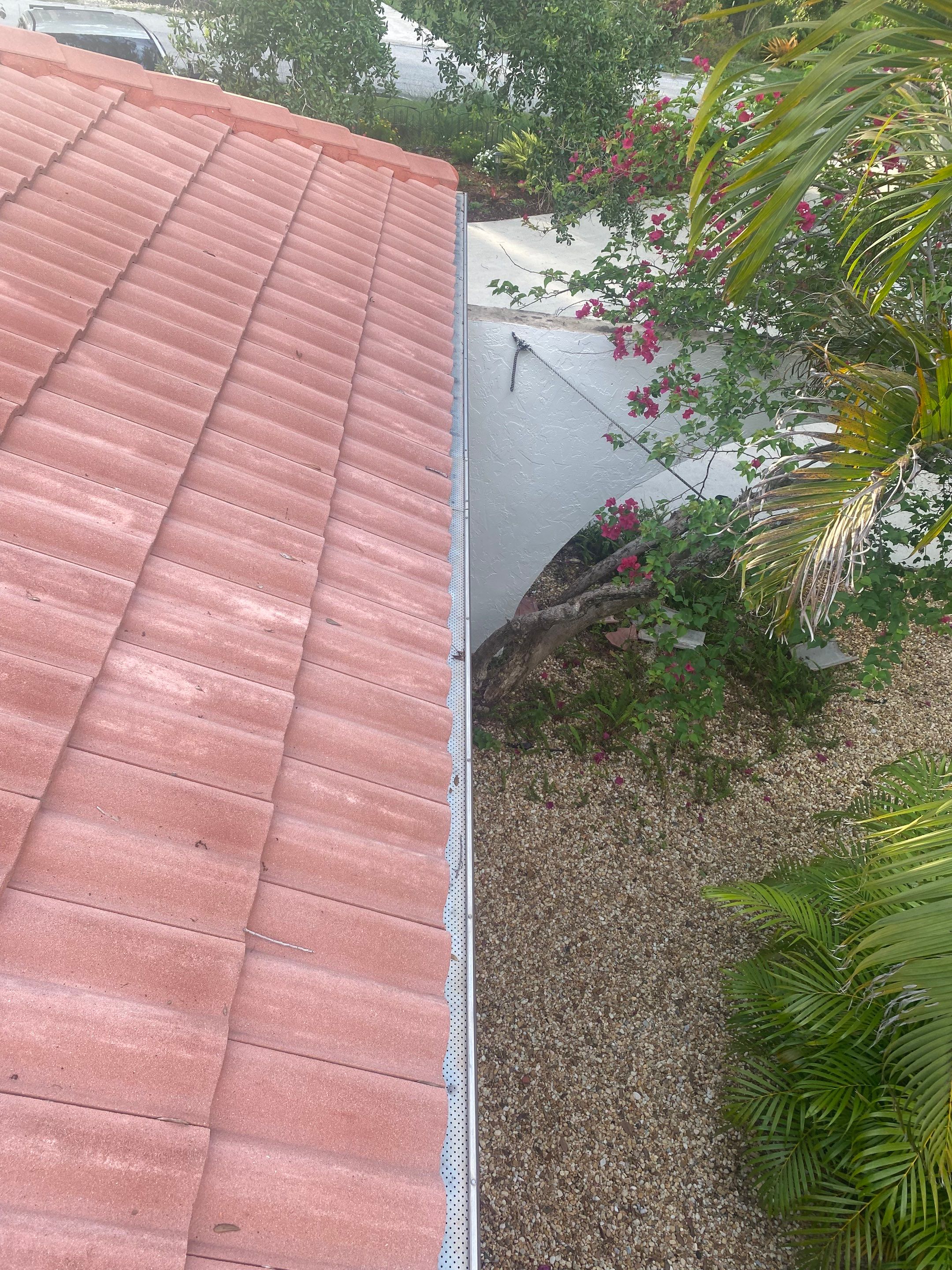 Gutter Guards Installation using gutter cleaning in Sarasota FL by Gutter Professors