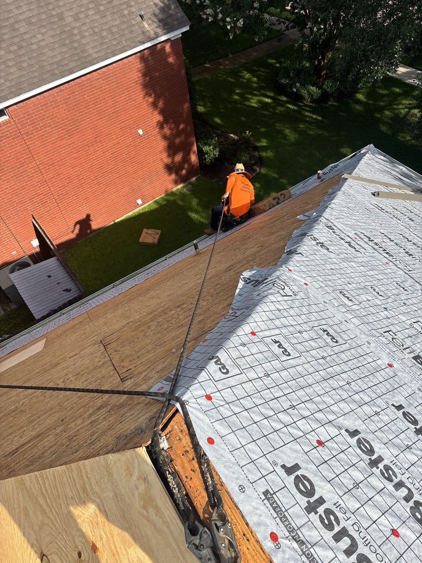 Roof Replacement Sugarland by Roof Repair Company