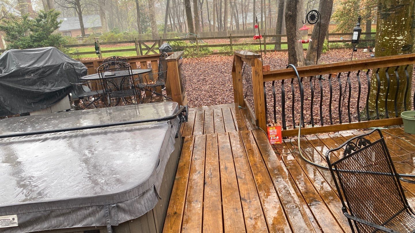 Weathered Deck using AcryFin by DuraSeal