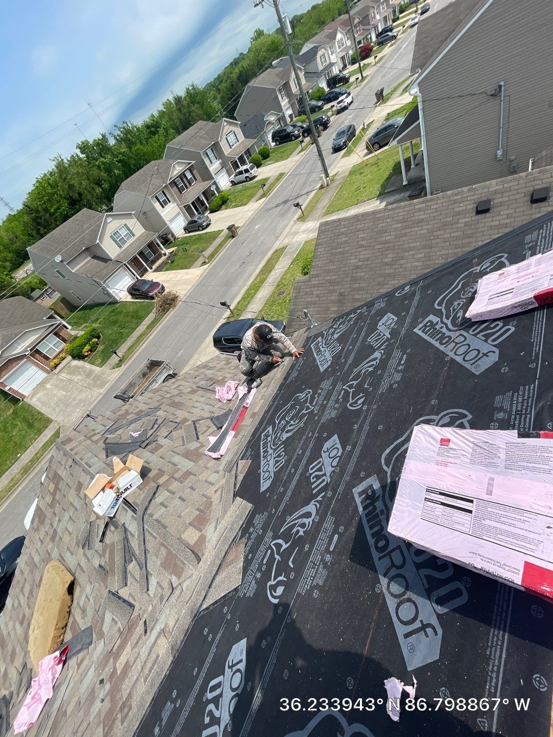 Residential Roofing Installation using Owens Corning TruDef Oakridge Roofing System by Undersun Roofing 