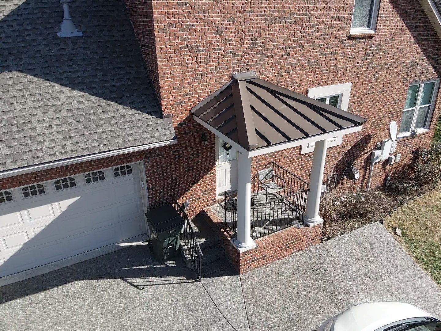 Residential Roofing Installation using GAF Timberline HDZ Weathered Wood Shingles by Undersun Roofing 