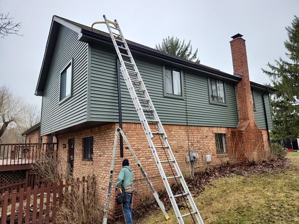 Siding Replacement using CertainTeed Restoration Classis D4 by 180 Contractors
