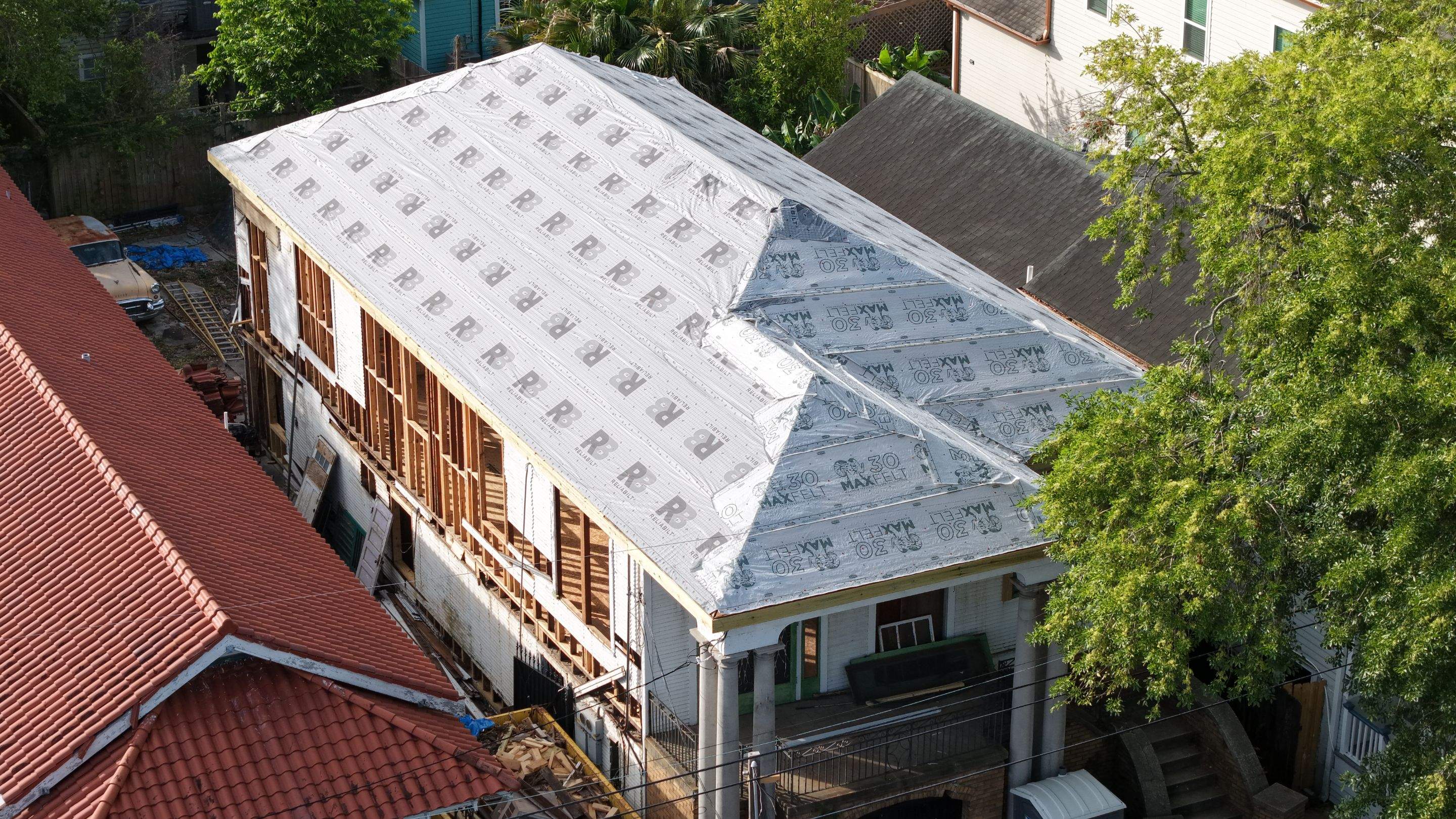 Roof Replacement in New Orleans by HDS Contractors
