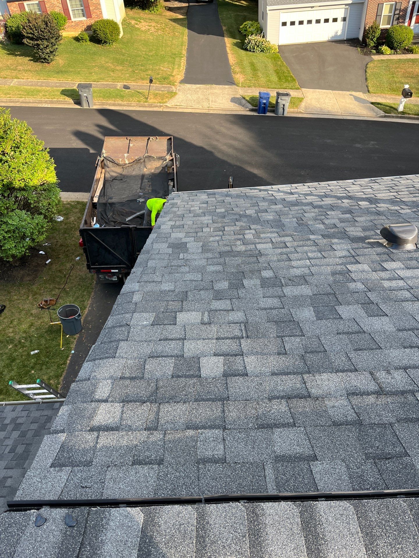 Falls Church: CertainTeed Landmark Pro Designer Shingles in Max Def Pewterwood by RM Banning, Inc.