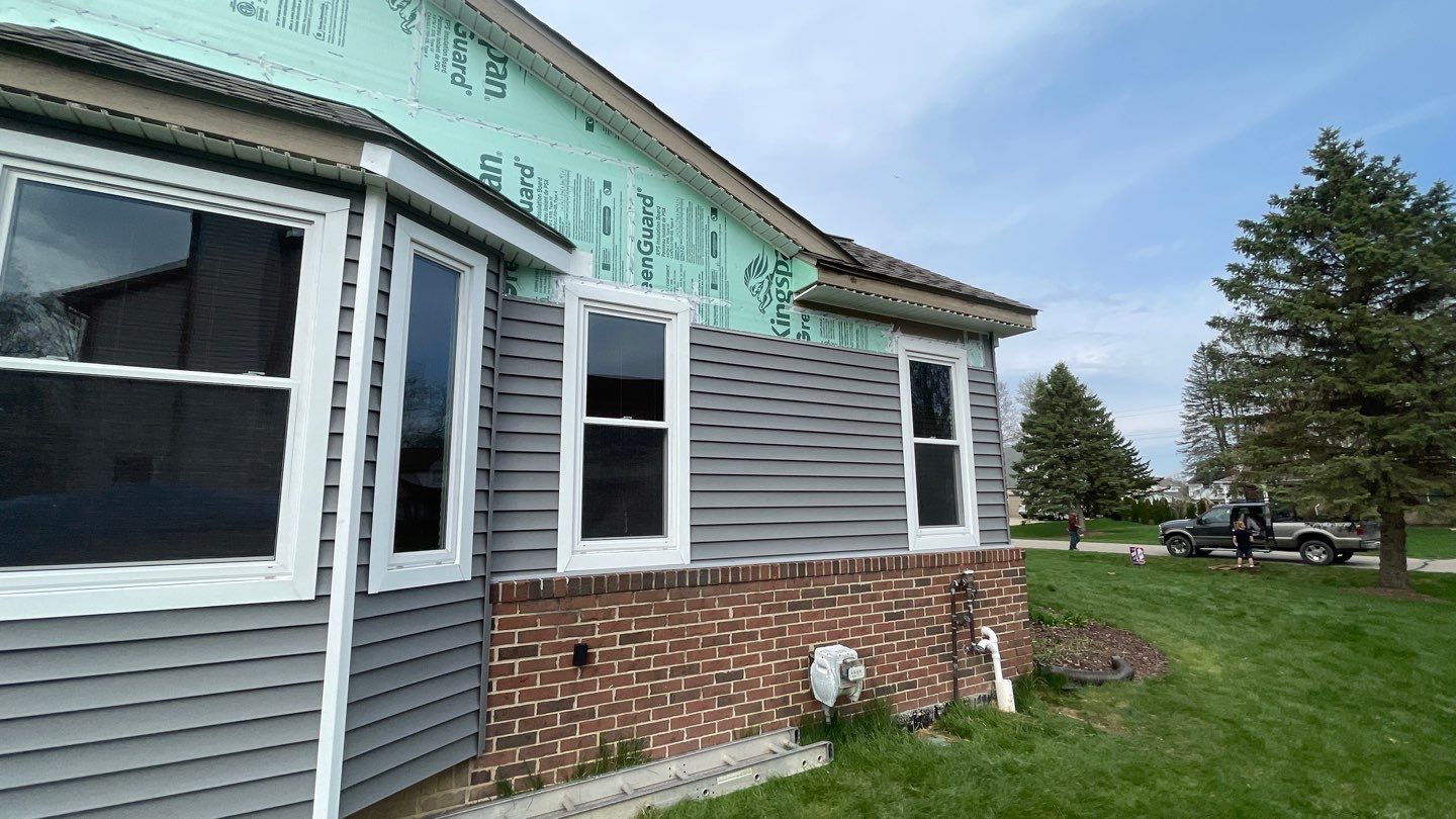 Siding Replacement using Certainteed Classic Restoration D4 by 180 Contractors