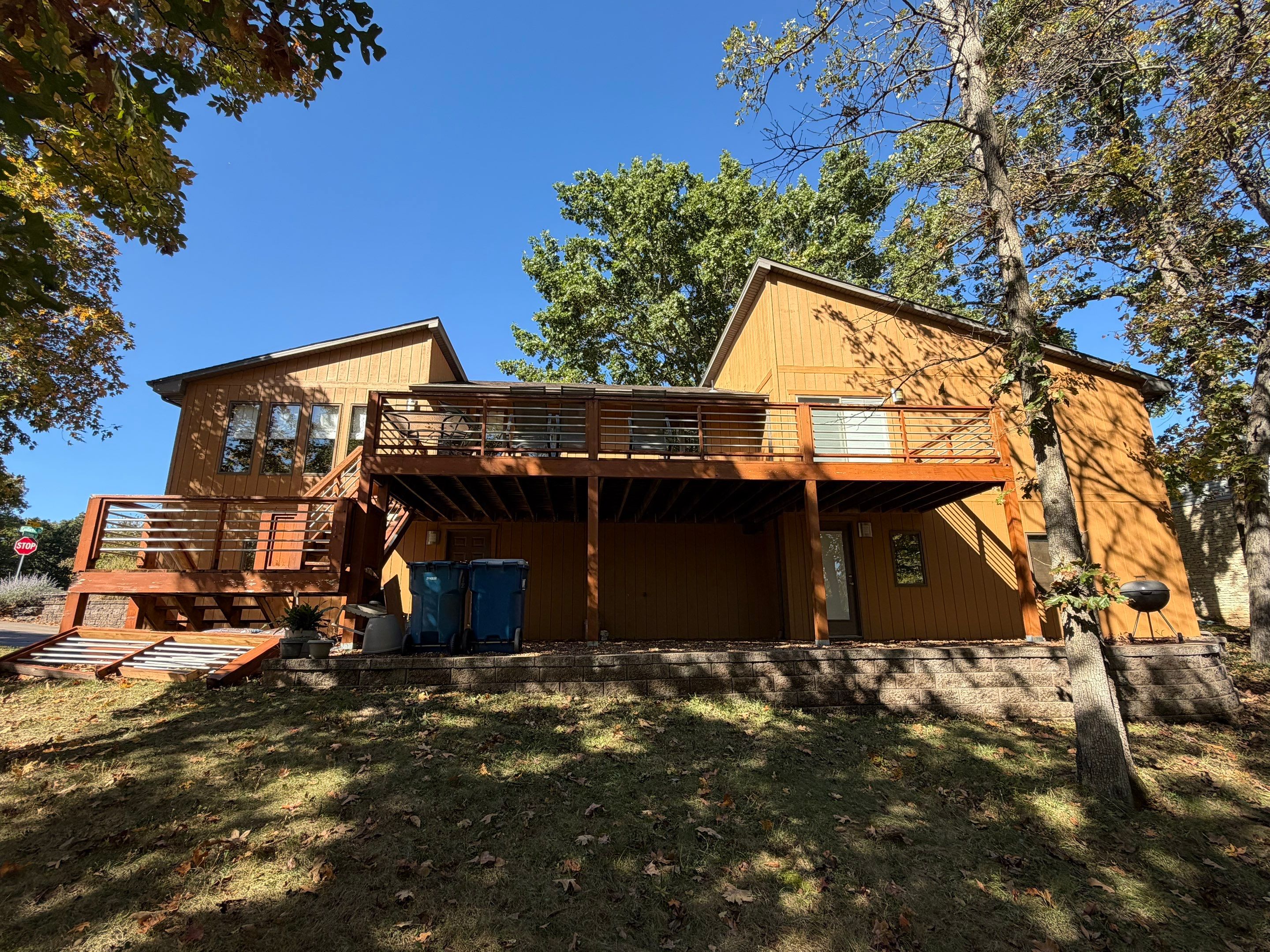 Wood Siding Staining off Eastland Dr by Pezley Painting