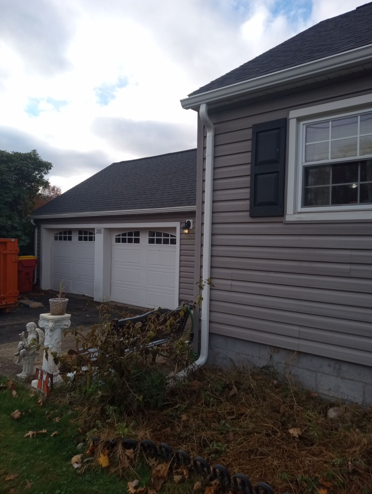 Fisk - 200 Lindimore St by Silver Leaf Contracting 