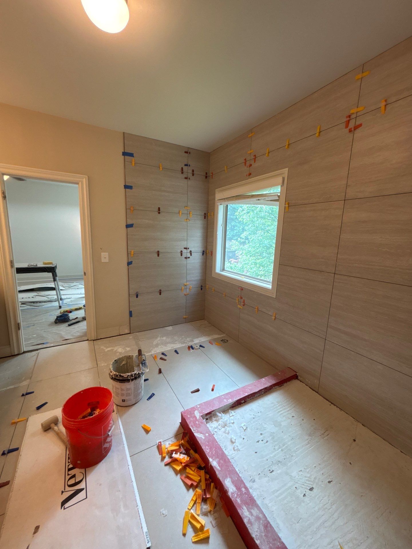 Master bathroom renovation using Free standing tub by Prudencio