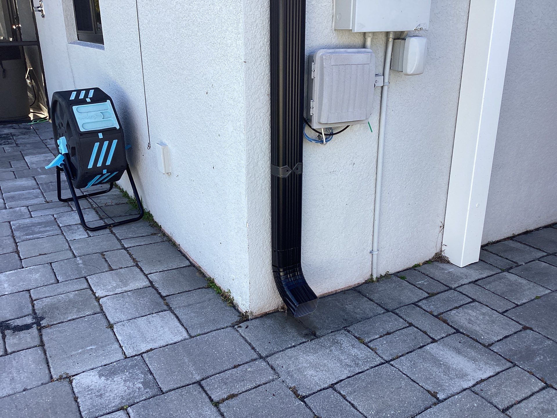 Black Seamless Gutters using 6 Inch Seamless Gutters in Cape Coral FL by Gutter Professors