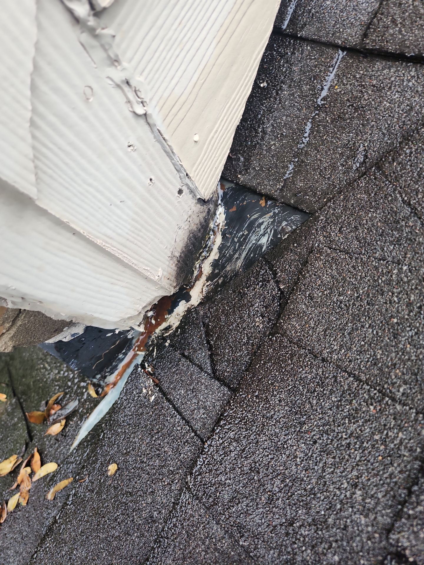 Hail Damage using Owen's Corning Duration (Lifetime) Shingles by Roof Repair Company