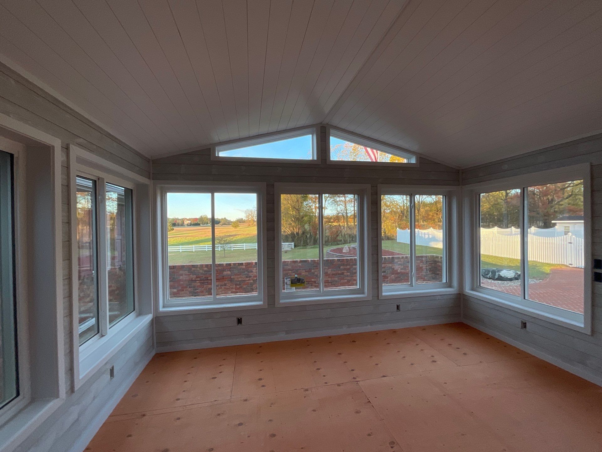 Smith Sunroom by Property Revolution 