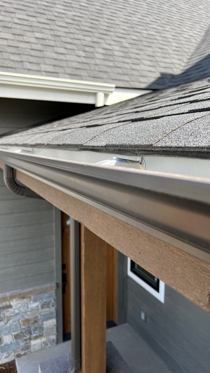 Owens Corning TruDefinition Duration - Onyx Black by Montana Roofing Solutions