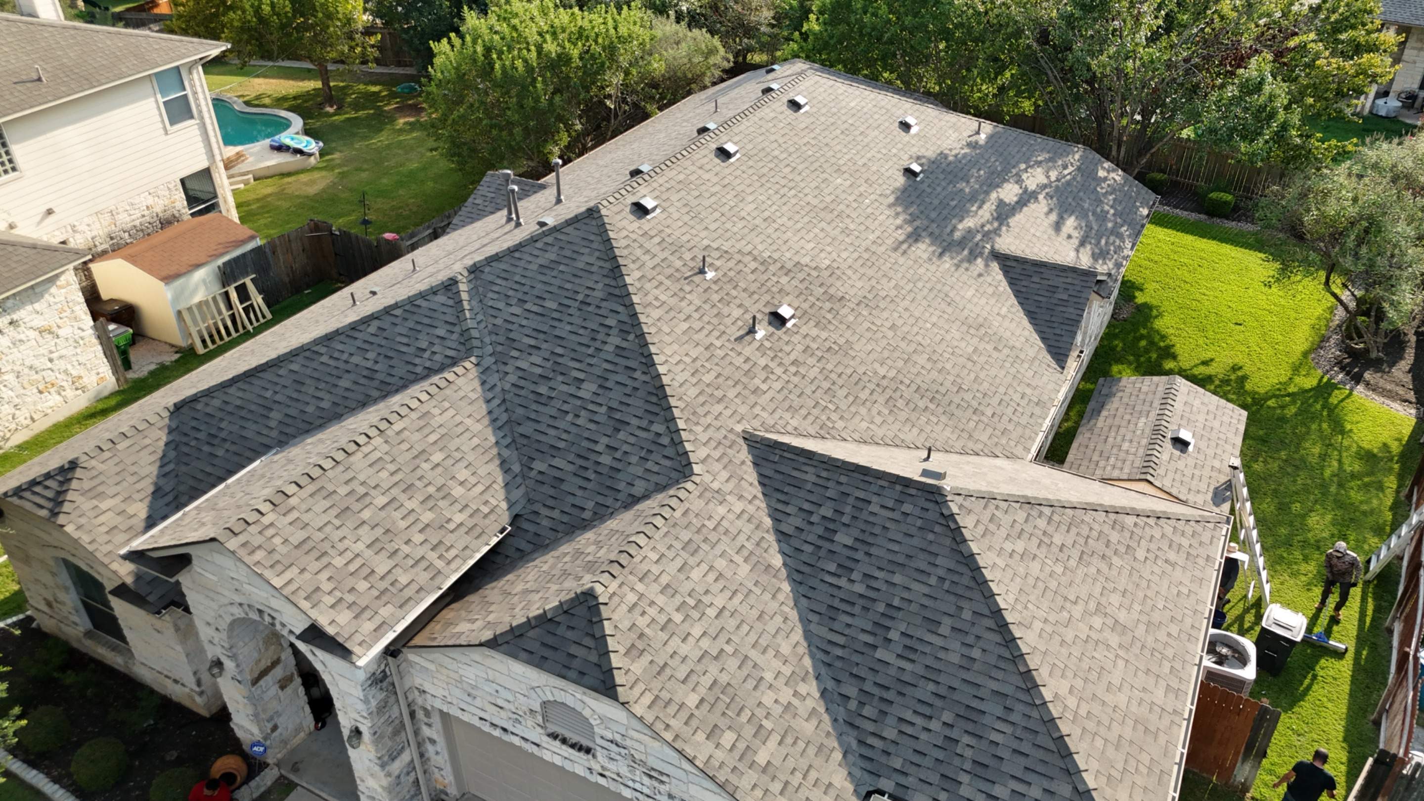 Weathered Wood - Malarkey Vista by RoofsOnly.com