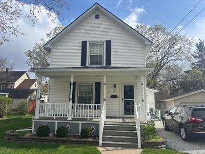 Grand Ledge Home - Complete Roof and Gutters
