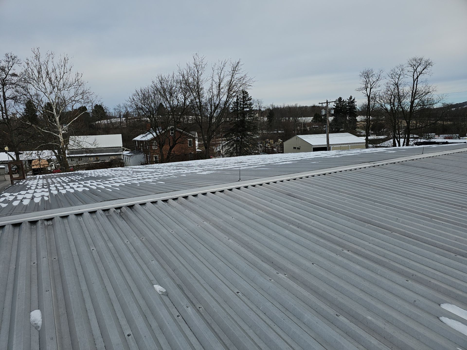 HP Starr For Lezzer Lumber  by 768 ROOF, LLC.