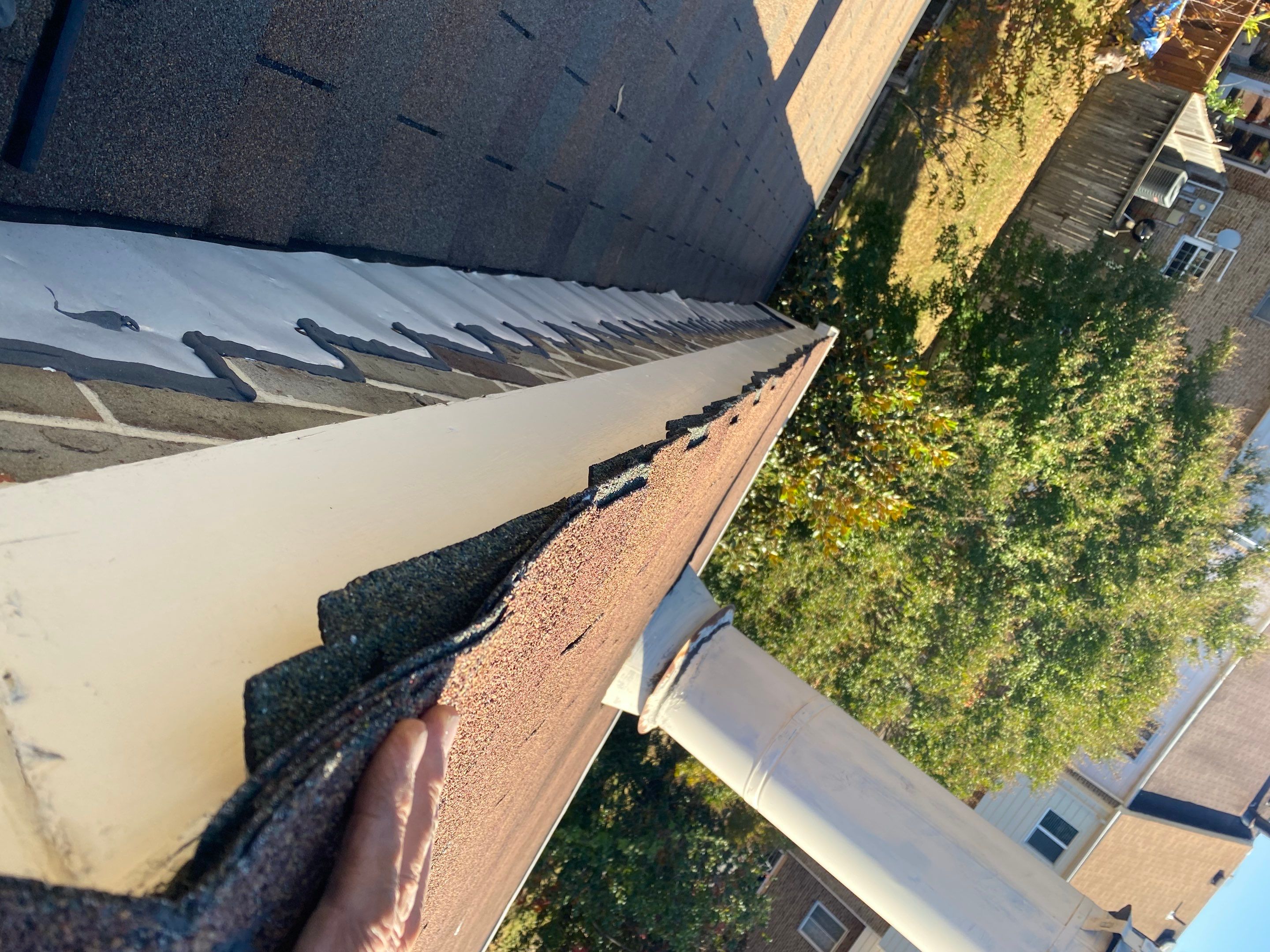 Springfield: Residential Roof Replacement with CertainTeed Landmark Pro in Max Def Burnt Sienna by RM Banning, Inc.