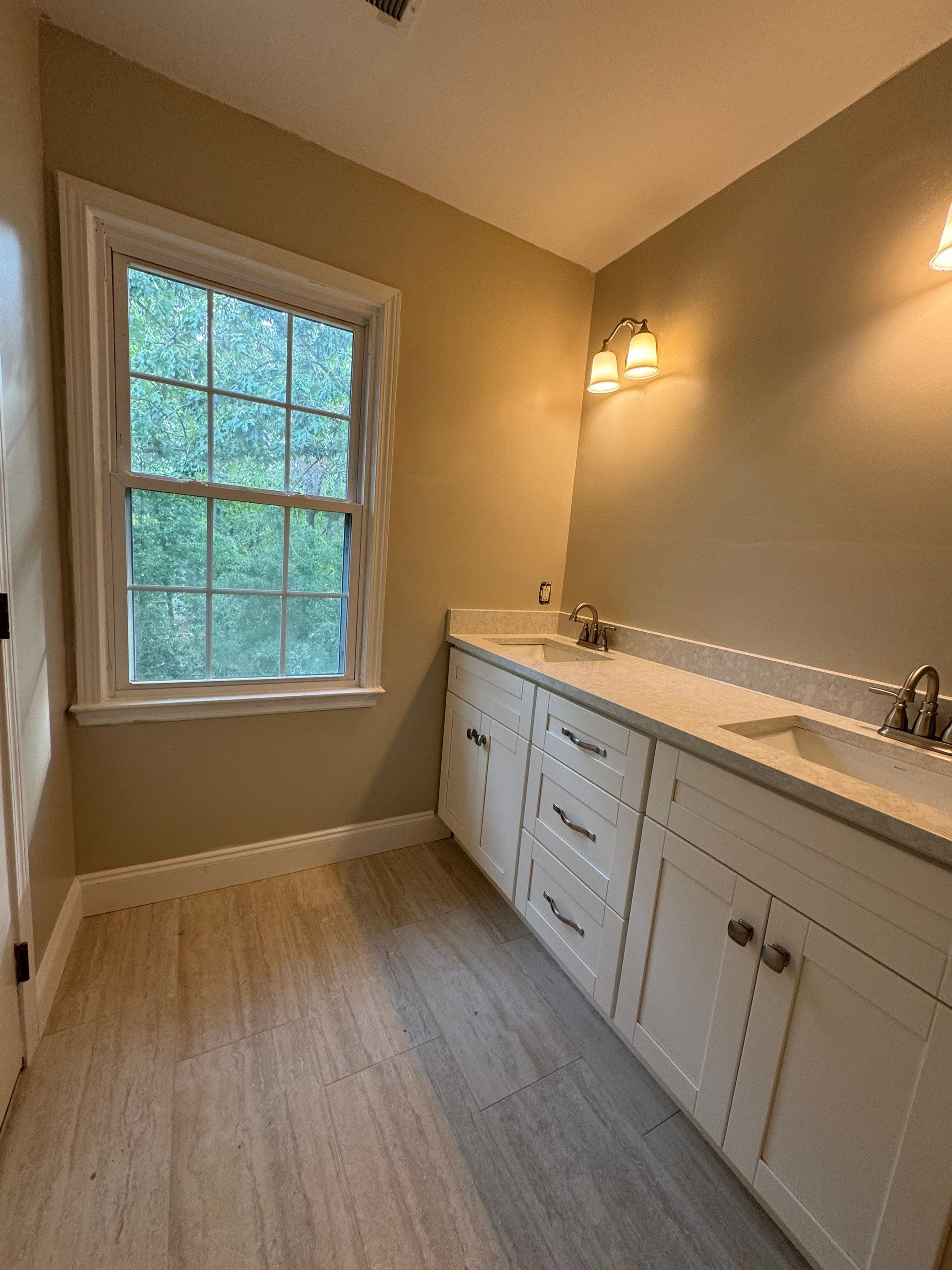 Russet Woods - Bathroom by Pillar and Pine