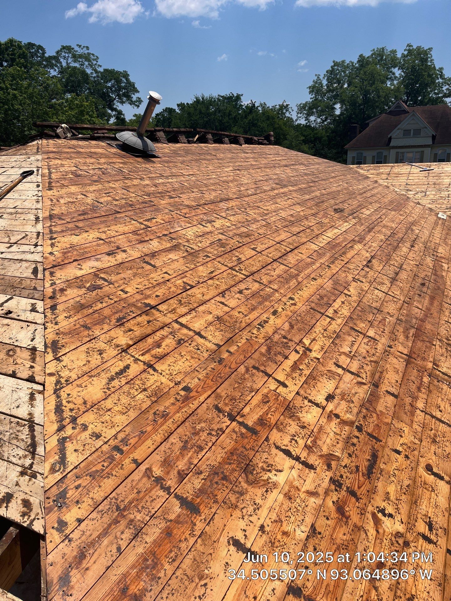 Asphalt Shingle and Flat Roof Replacement in Hot Springs by Temple Roofing and Exteriors