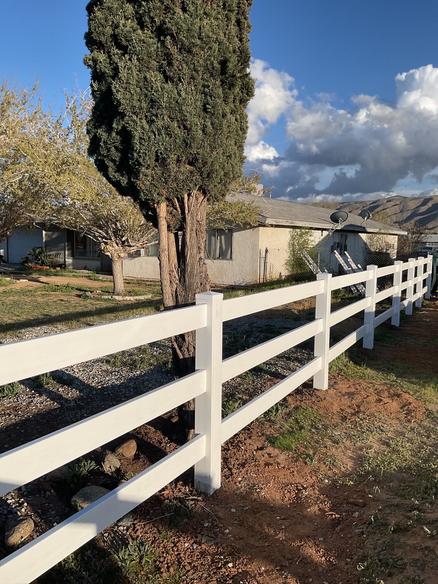 Fence Installation using Ranch Style Vinyl by Fence Guys Inc.