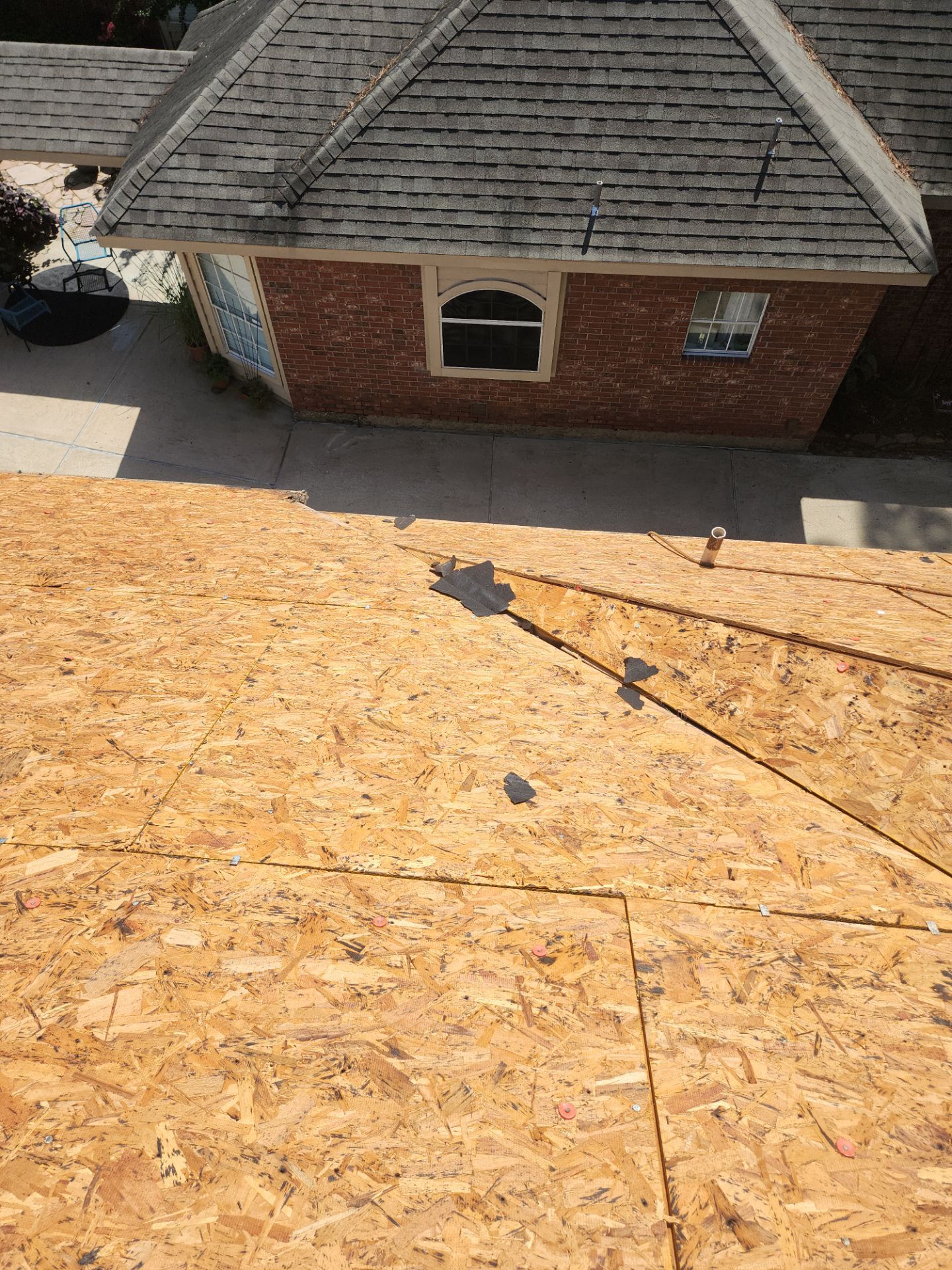 Residential Roofing Installation using Owen's Corning Duration (Lifetime) Shingles by Roof Repair Company