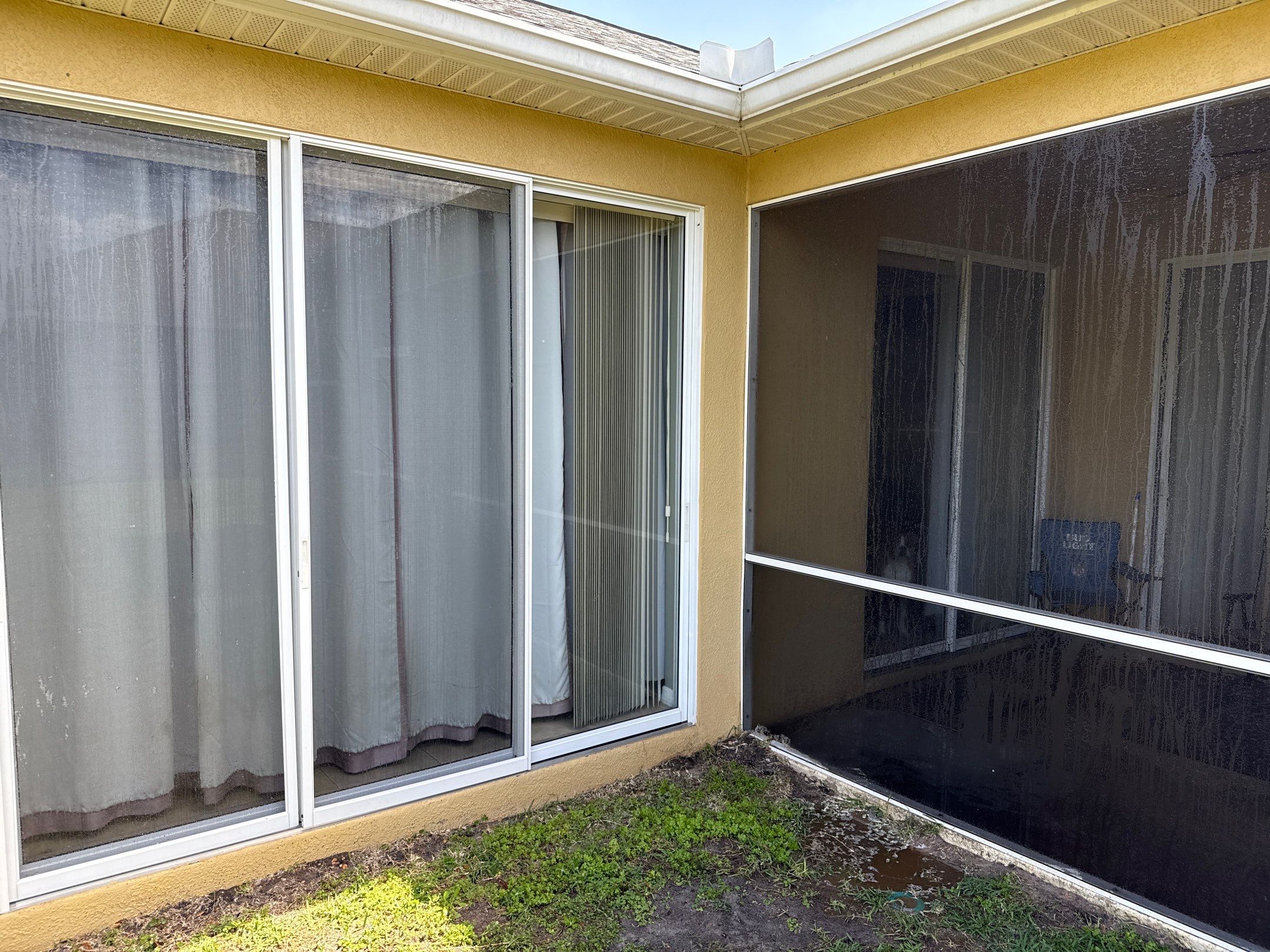 Driveway & Rear Wall Soft Wash | Lexington Community | Parrish, FL | Sunshine AquaWash by Sunshine AquaWash