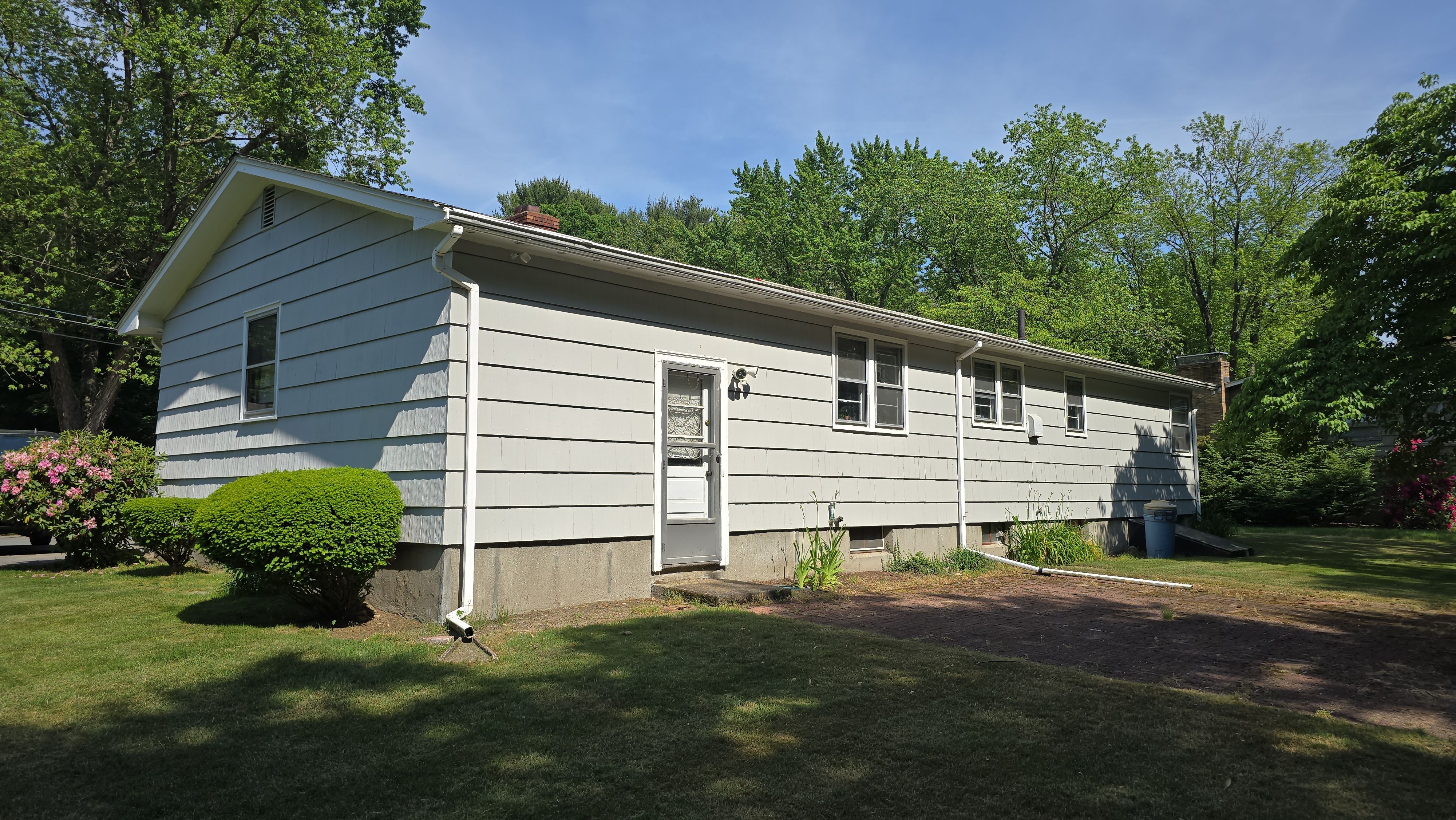 Complete exterior remodeling in NAtick, MA by UBrothers Construction