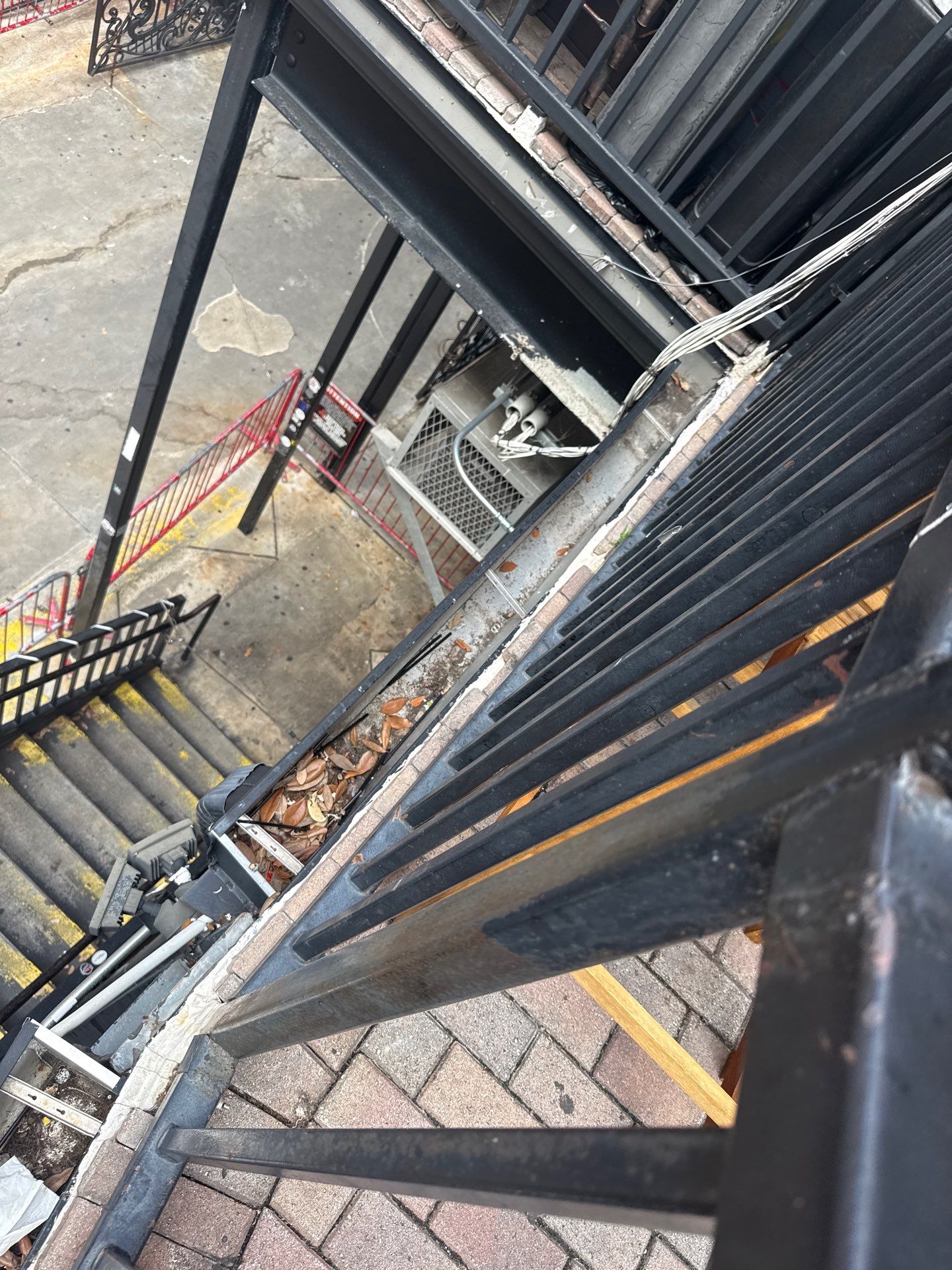 Gutter Clean and Gutter Guard Installation in Saint Petersburg FL by Gutter Professors