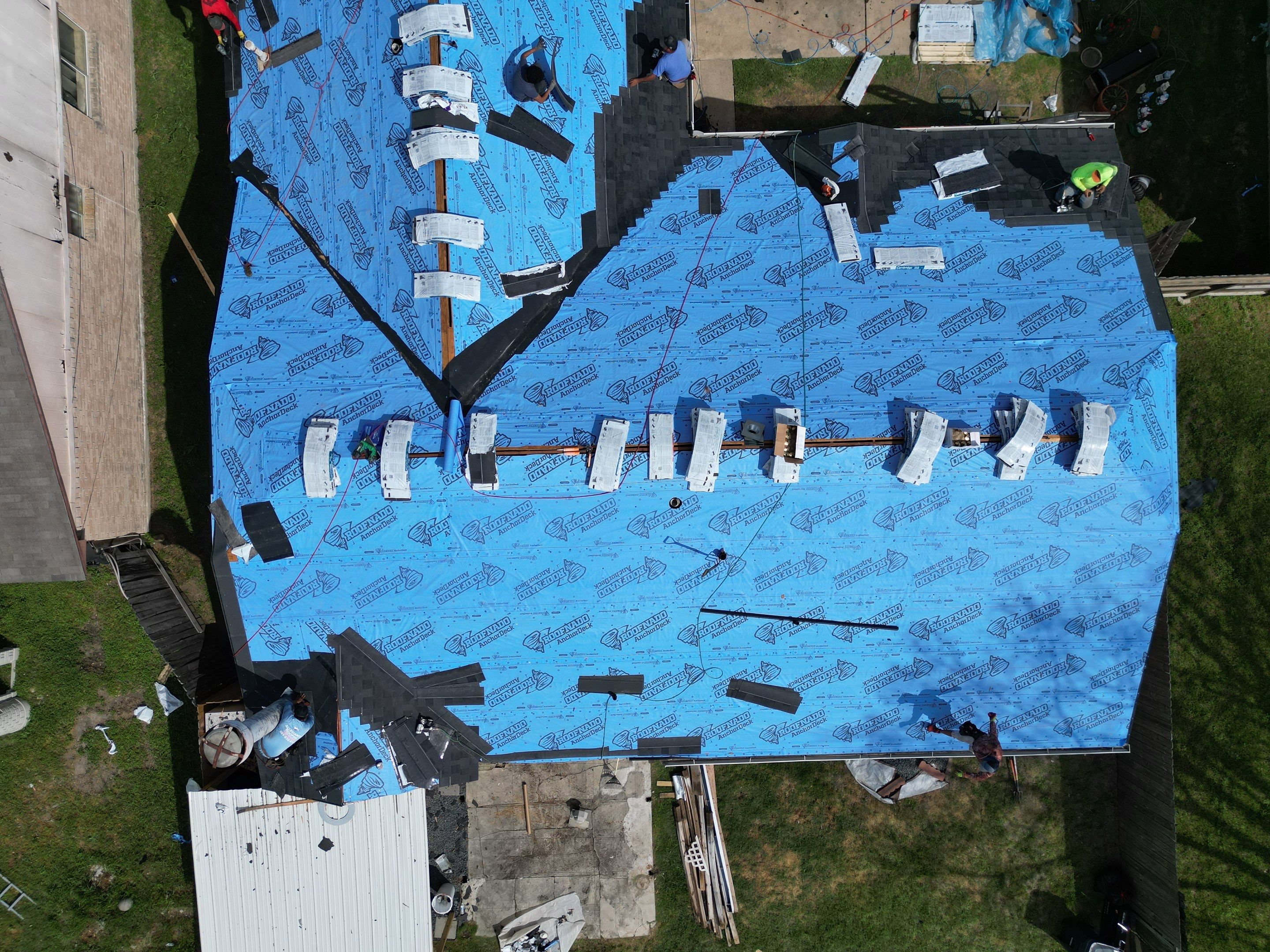 IKO Cambridge Dual Black by HHH Roofing & Construction