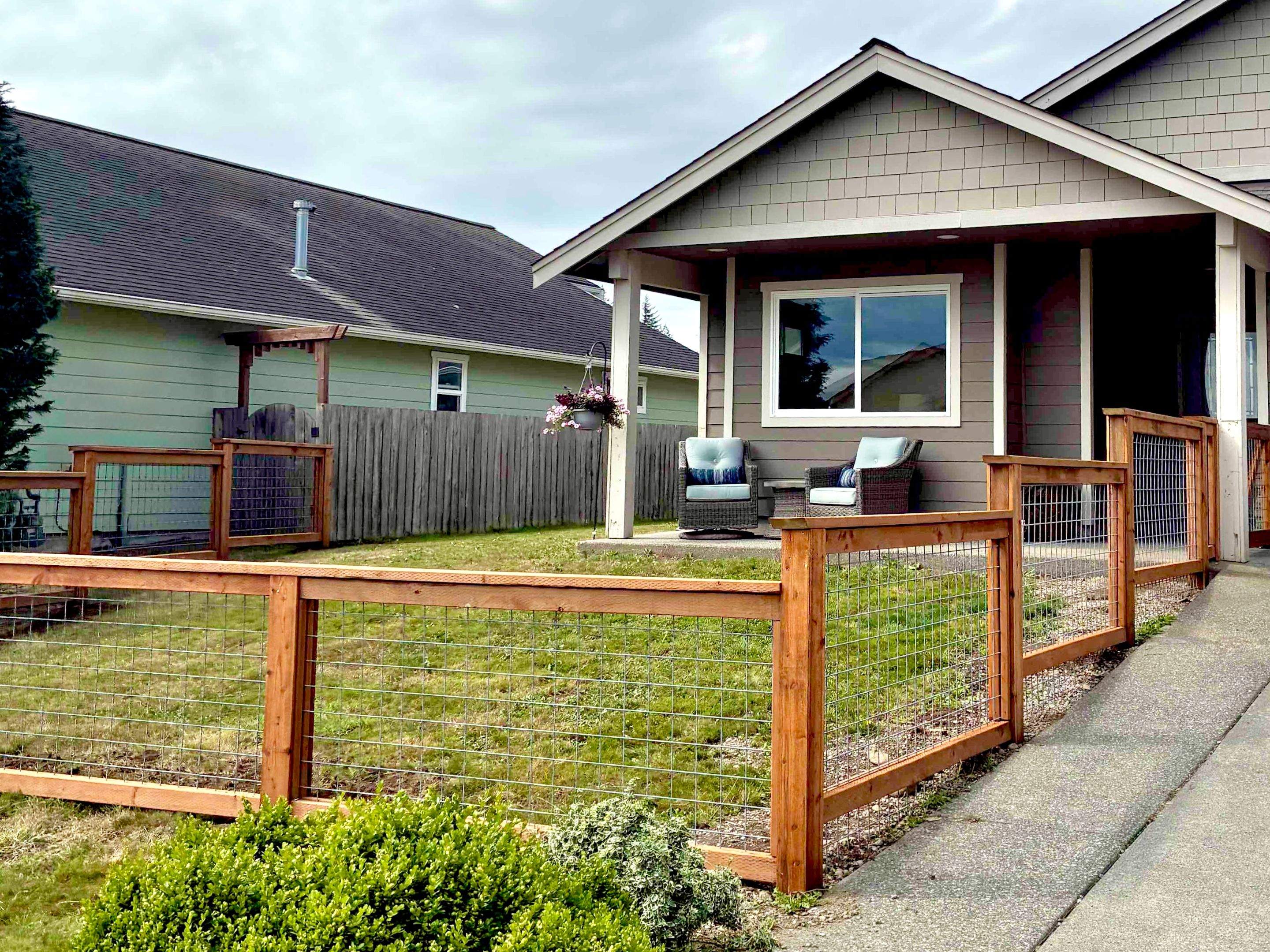 Gardenia Showcase by Fence Brothers LLC