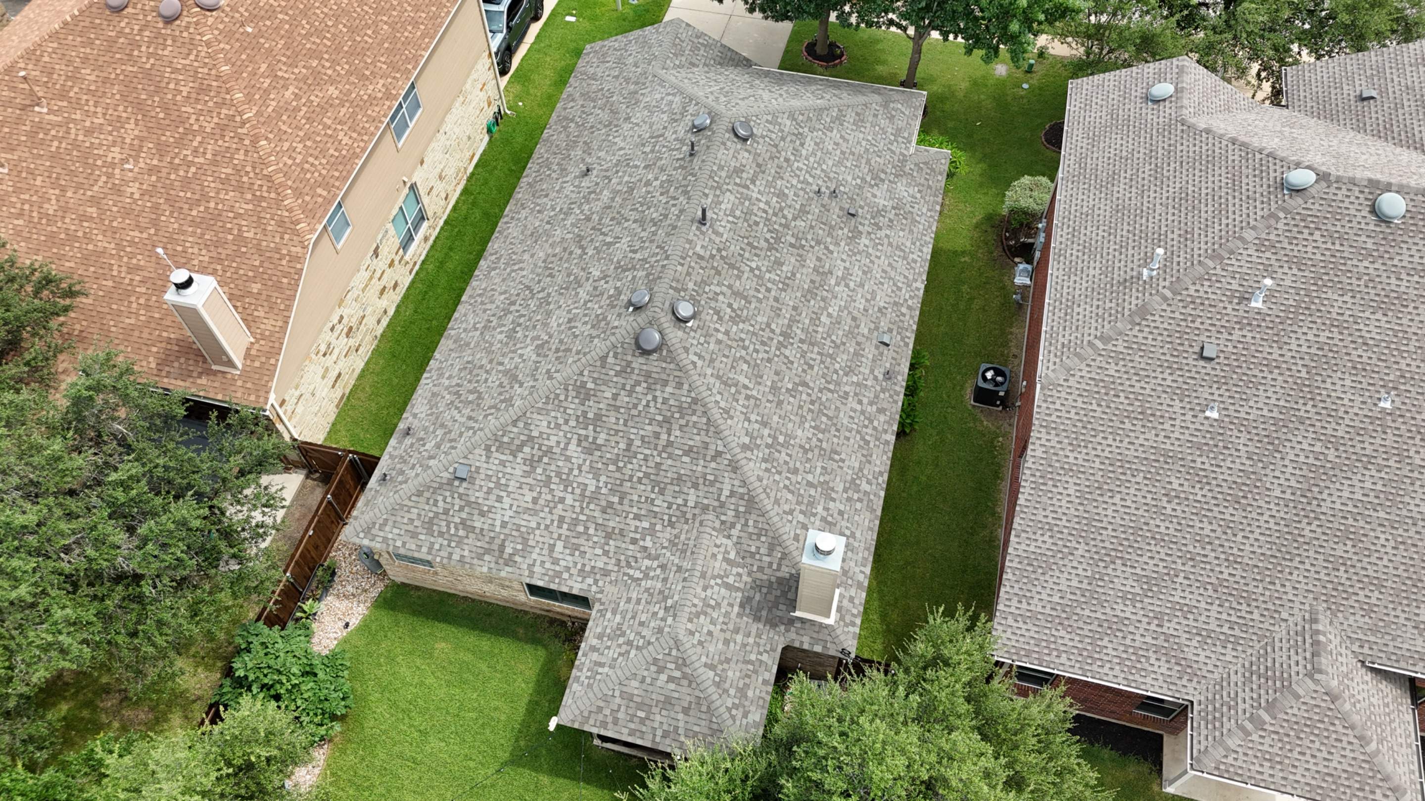 Driftwood - Owens Corning TruDefinition Duration by RoofsOnly.com