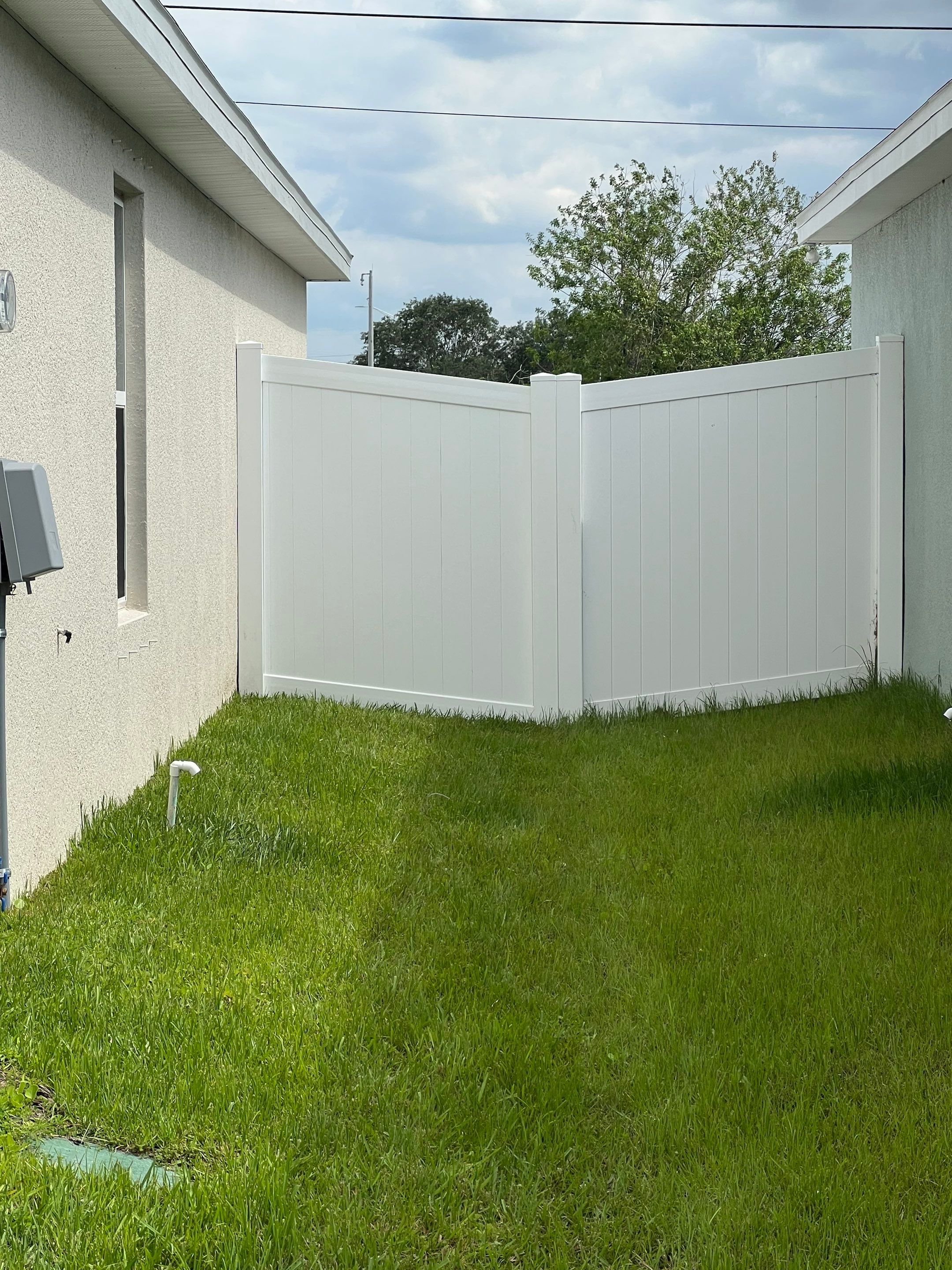 Ruskin, FL 6ft. White Vinyl Privacy Fence by Asap fence and gates, LLC