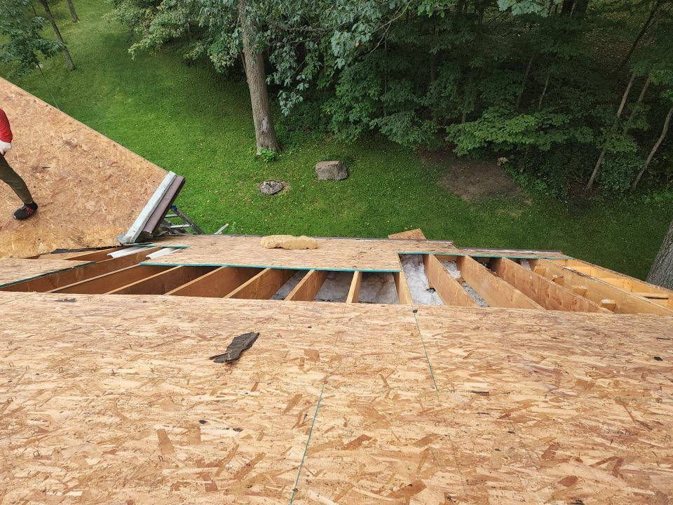 Roof Installation on Home, Garages, and Gazebo with GAF HDZ Shingles in Cedarburg, WI by Gellings Roofing & Siding