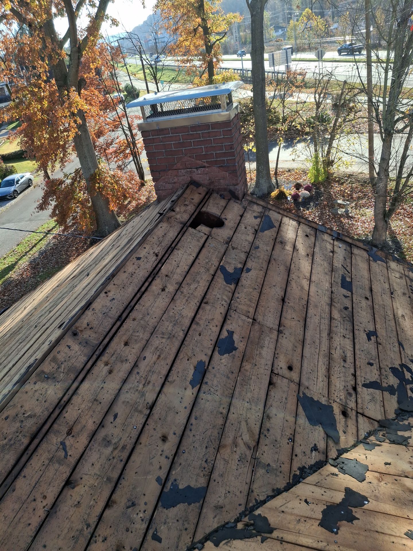 Residential Roofing Installation using GAF Timberline HDZ Charcoal by Rainstoppers Roofing