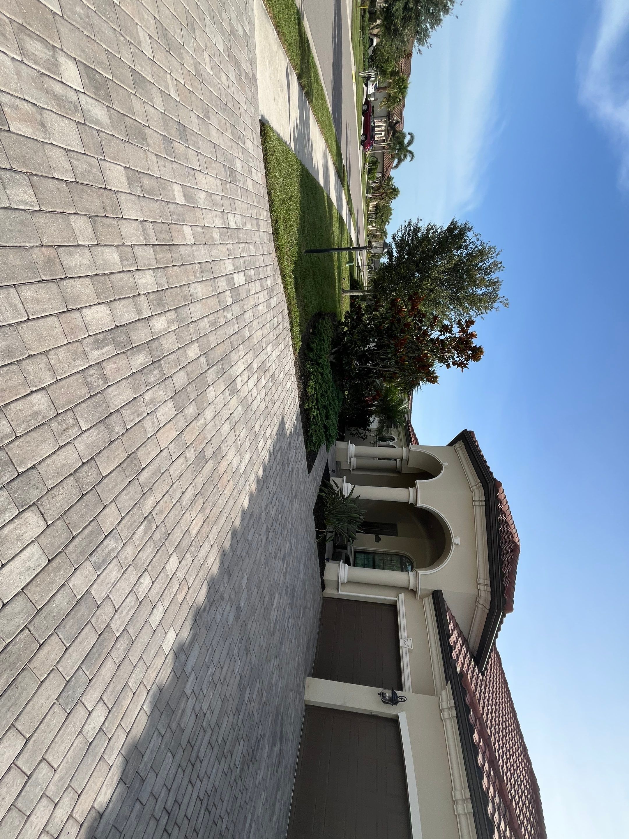 Musket Brown Seamless Gutters using Musket Brown Seamless Gutters in Brudenton by Gutter Professors