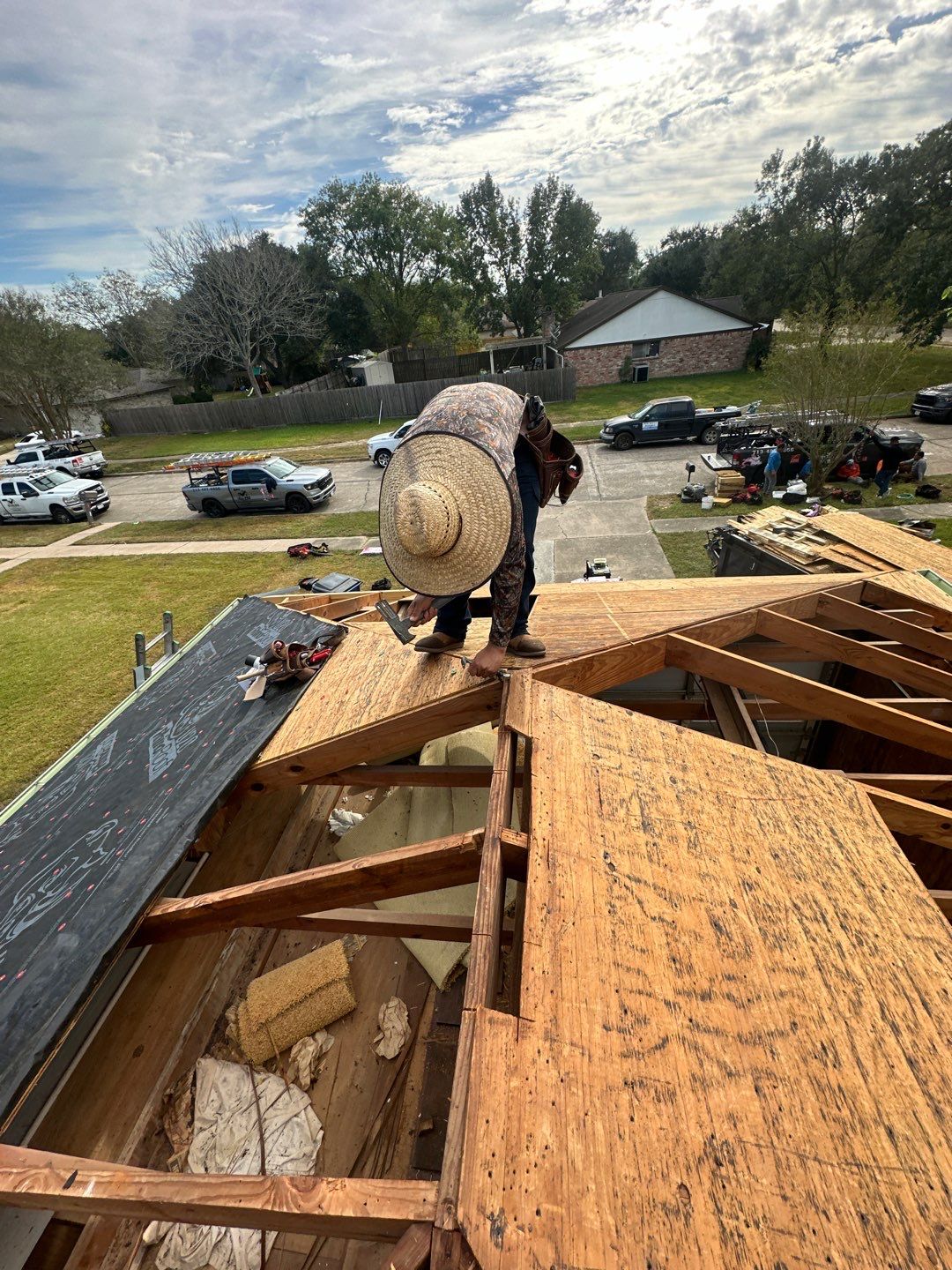 Residential Roofing Installation using Owen's Corning Duration (Lifetime) Shingles by Roof Repair Company