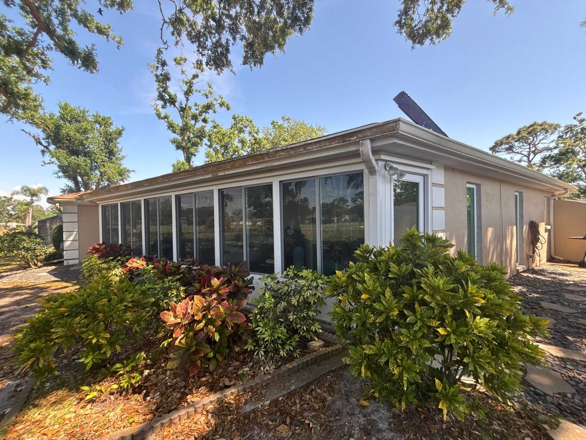 Aluminum Seamless Gutters in Sarasota FL by Gutter Professors