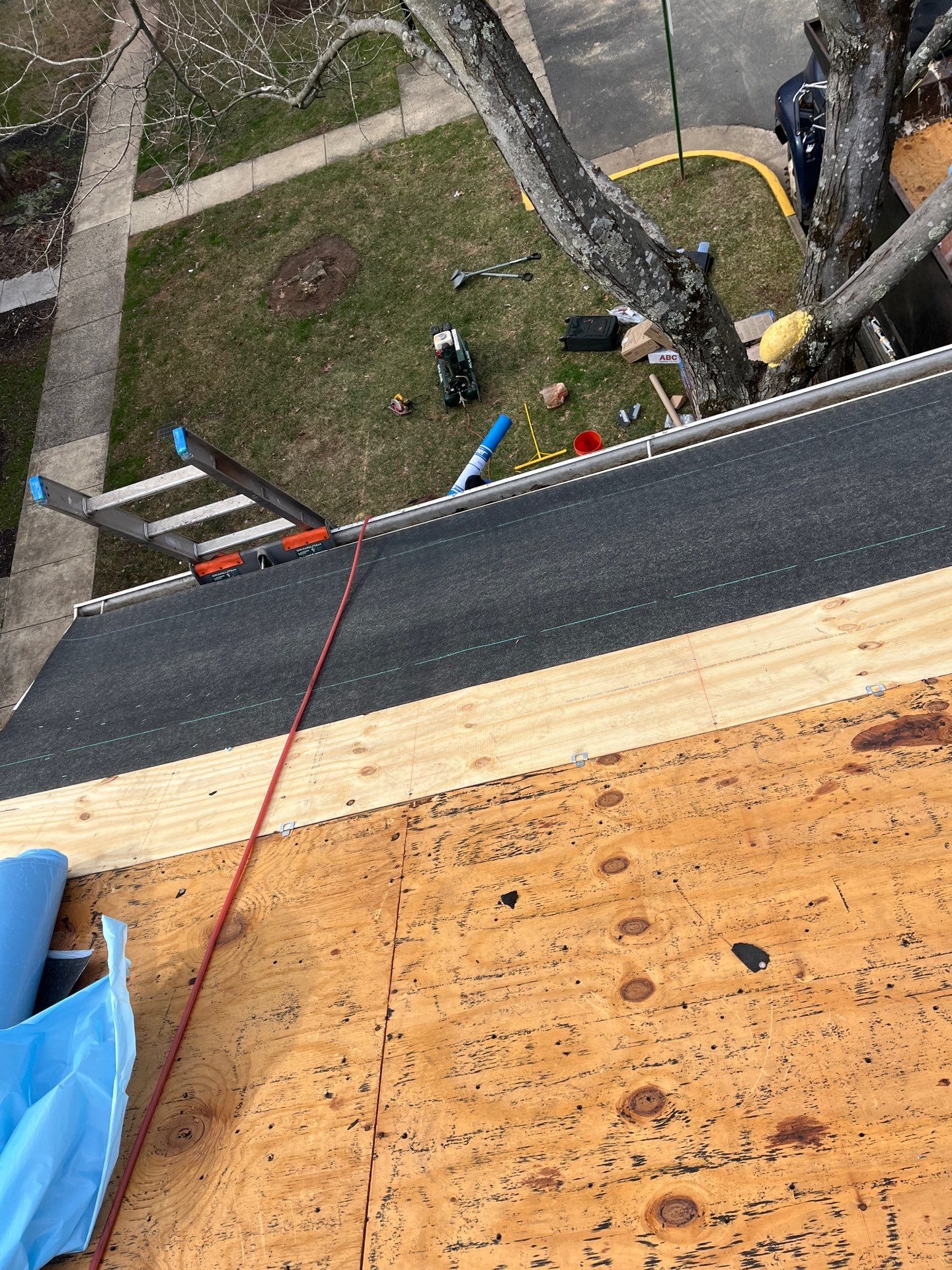 Burke CertainTeed Landmark Pro Roof in Max Def Espresso by RM Banning, Inc.