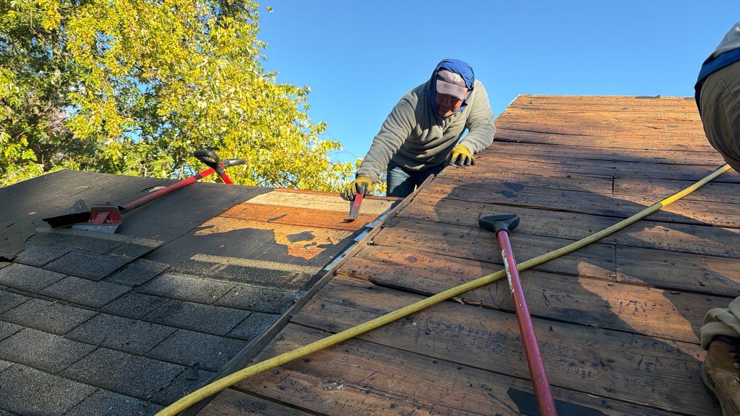 Roof Replacement using Owens Corning Brownwood by 180 Contractors