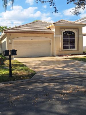 Residential Roof Installation Featuring Polyglass Polystick Underlayment in Parkland