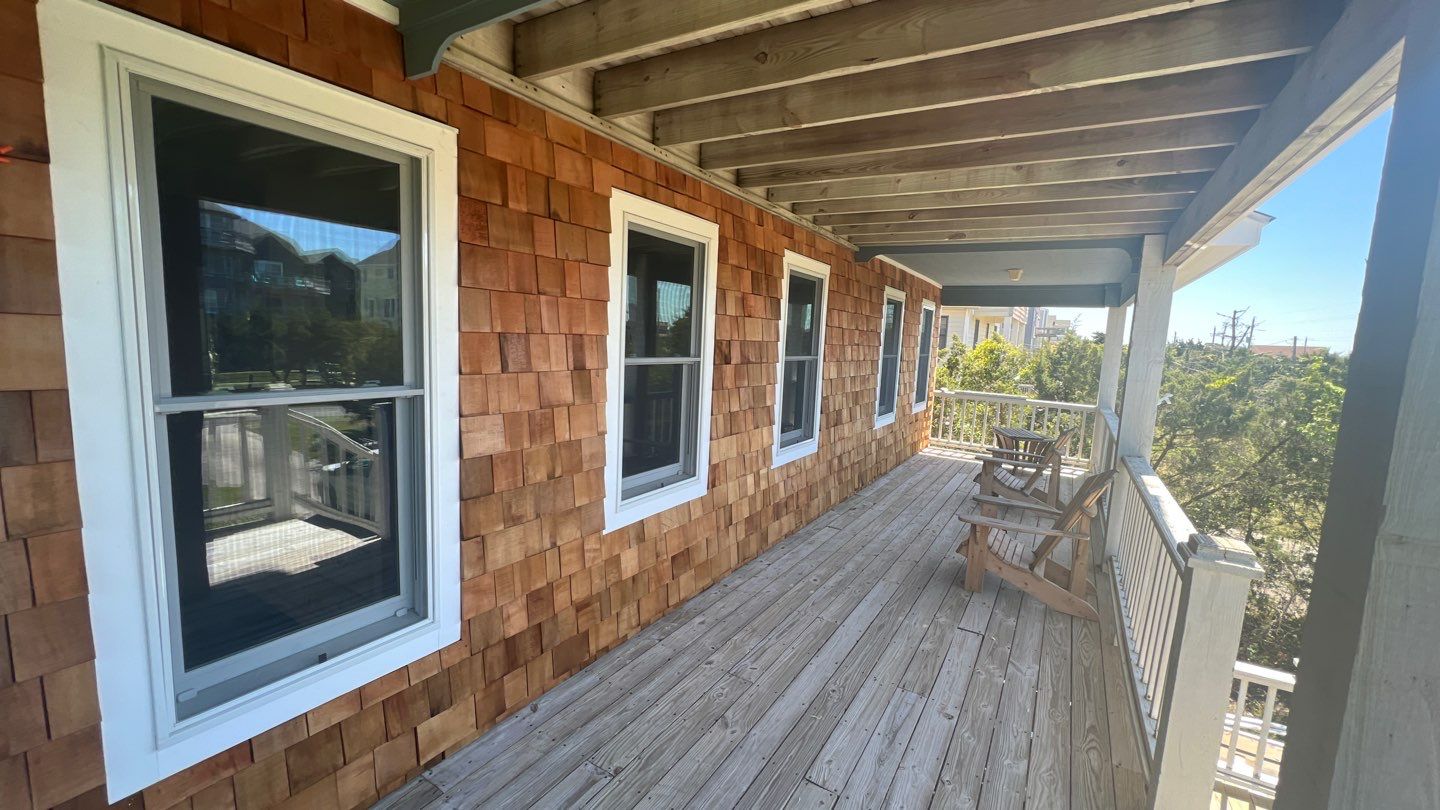 Carolina Clipper Full Exterior Project by Gallop Roofing & Remodeling, Inc.