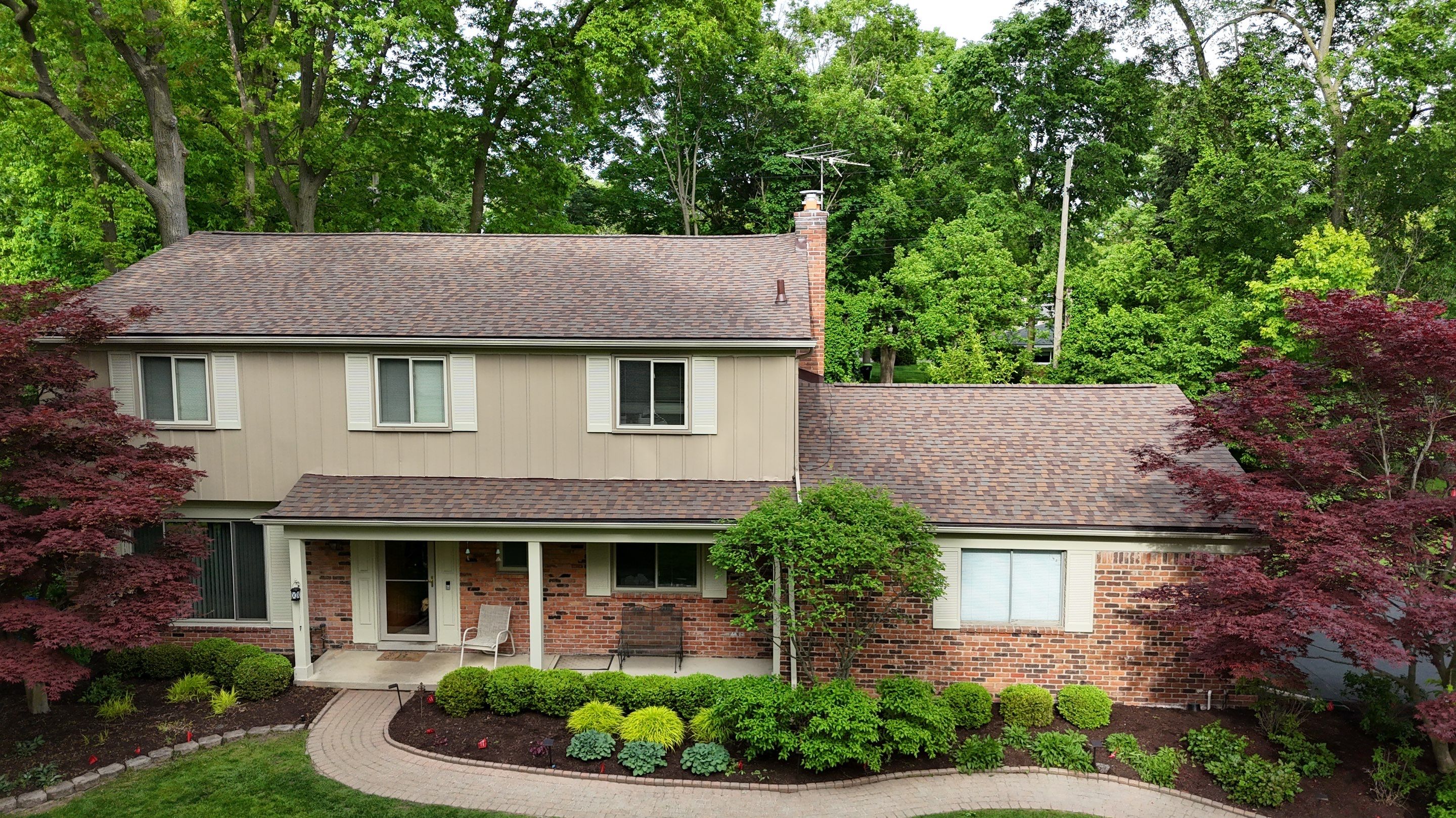 Eave Roofing featured photo.