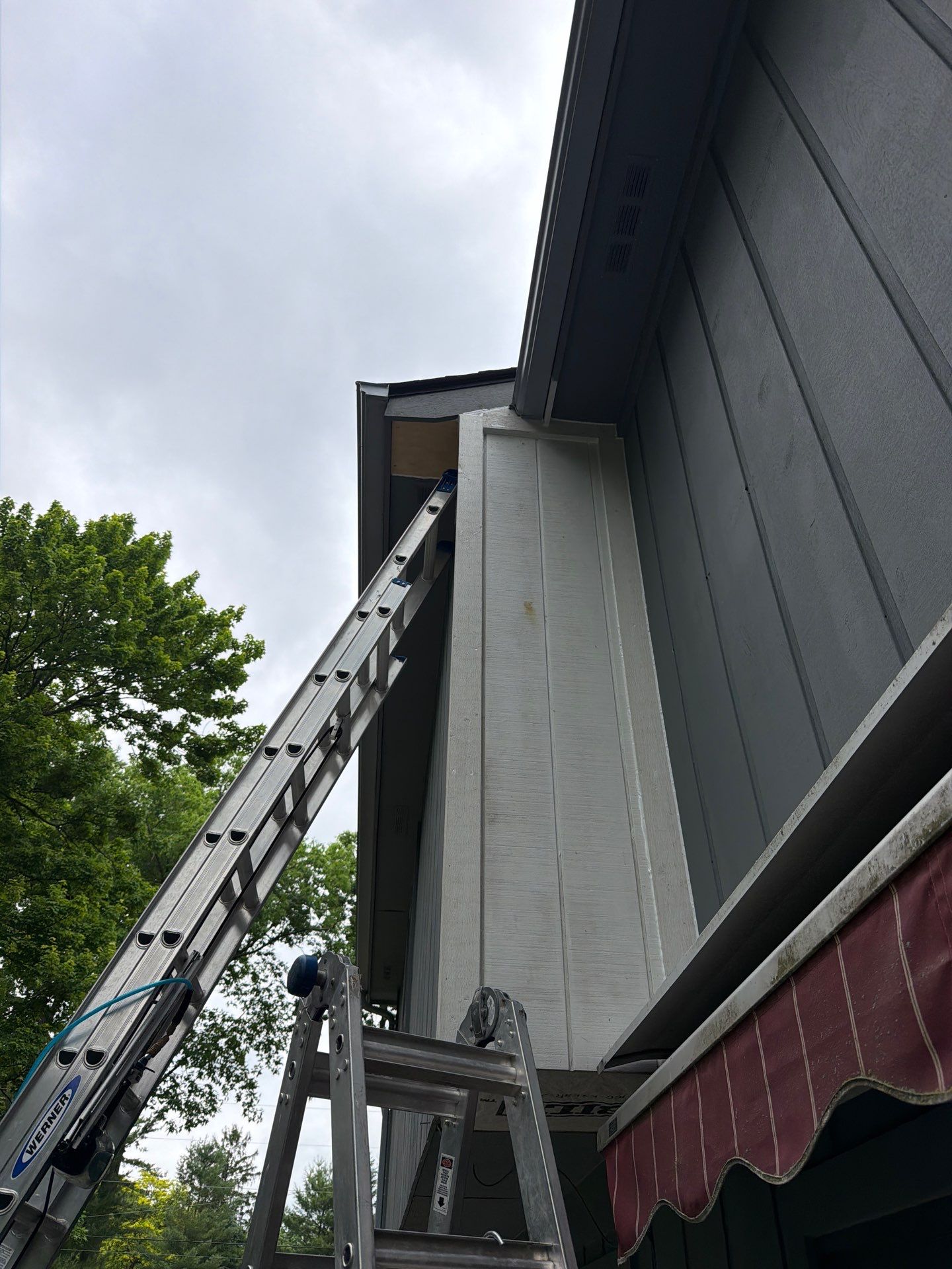 Roof Replacement using Owens Corning Tru Definitions by 180 Contractors