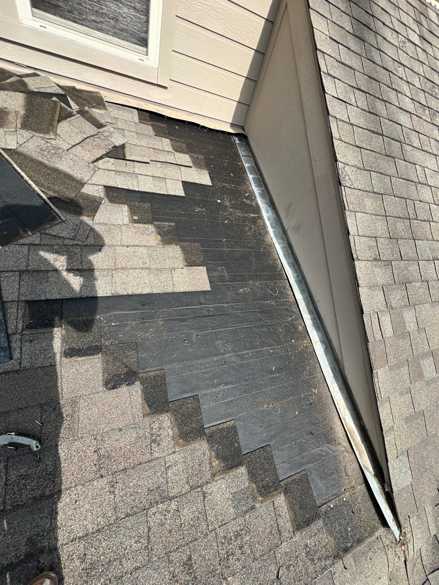 Hail Damage using Owen's Corning Duration (Lifetime) Shingles by Roof Repair Company