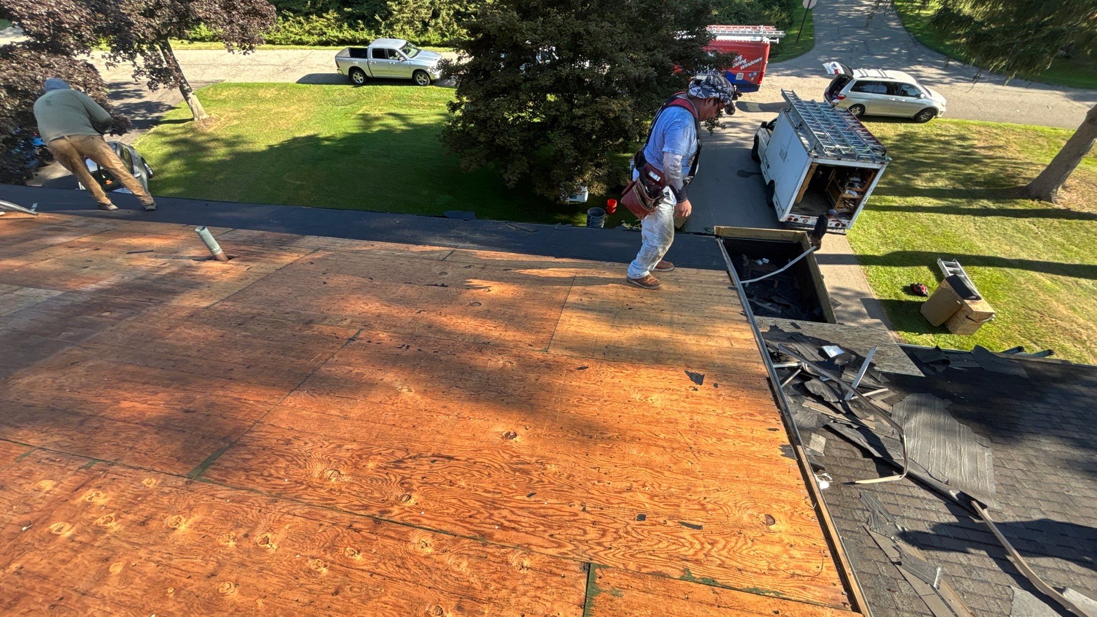 Roof Replacement using Owens Corning Onyx Black by 180 Contractors